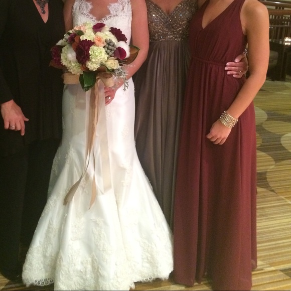 Maroon dress - Picture 3 of 3